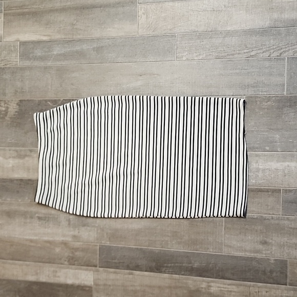 Charolette Russe brand pencil skirt - Picture 1 of 7